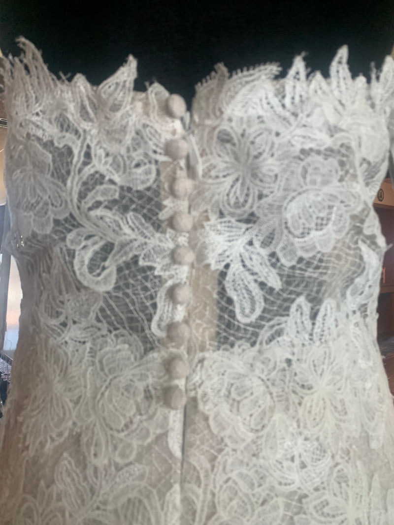 Watters Kiefer 5026B Wedding Dress Sample, Size Designer Gown Ivory size 12